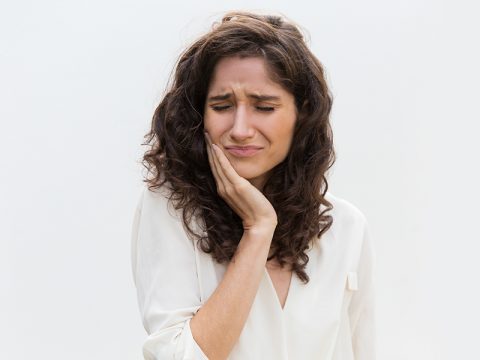 How Do You Respond To Dental Emergencies?