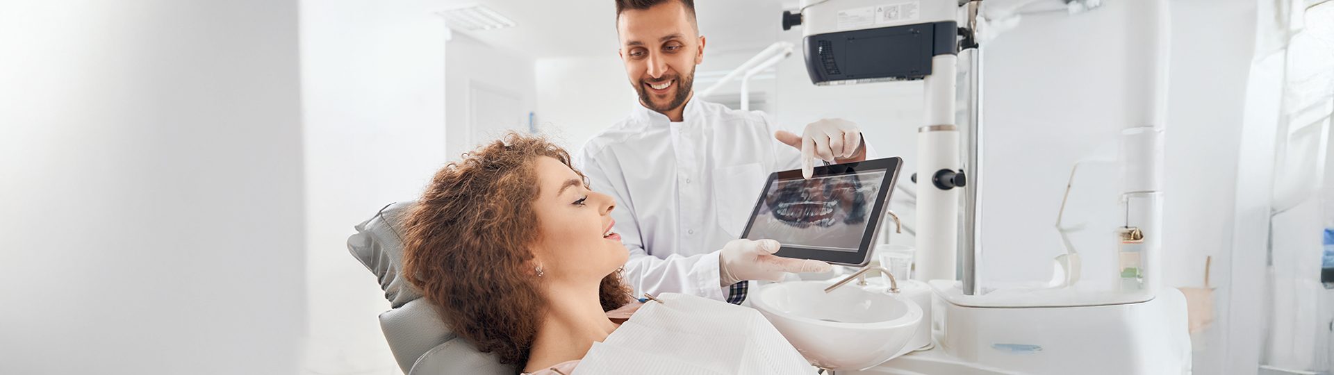 How Dental Clinics in Bayside, NY Are Leading with Implant Technology