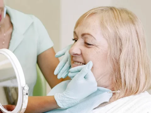 How to Choose the Right Dentist in Bayside: 7 Things to Consider